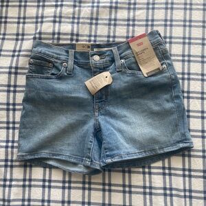 Levi’s shorts